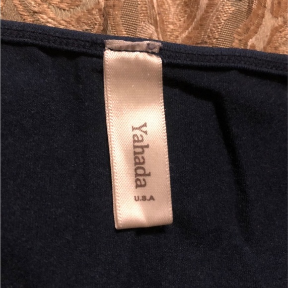 Yahada bodycon dress - Picture 2 of 2